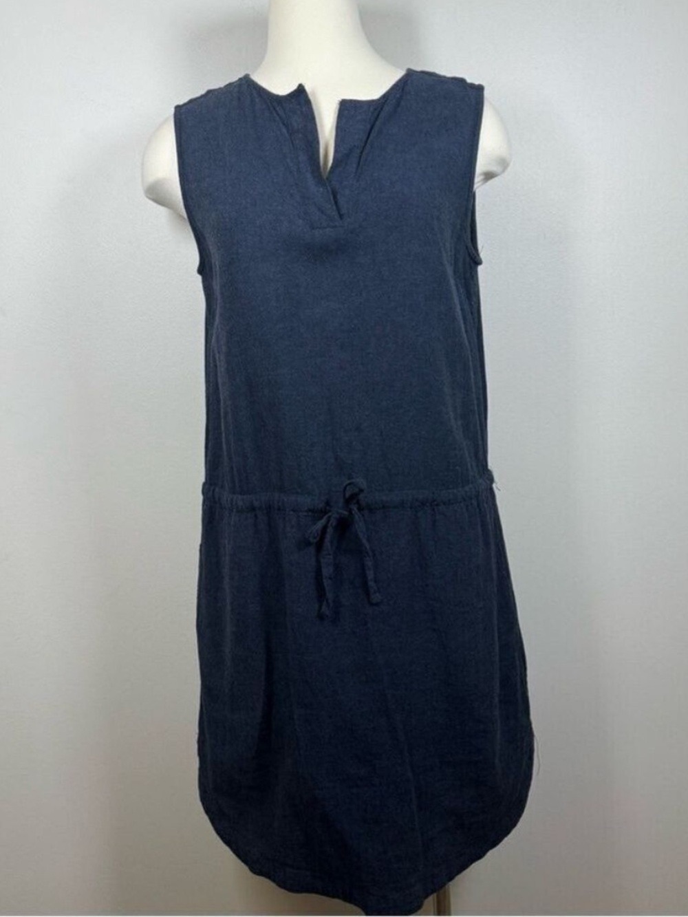 Roots Dark Blue Sleeveless Mini Dress
Linen Cotton blend Medium